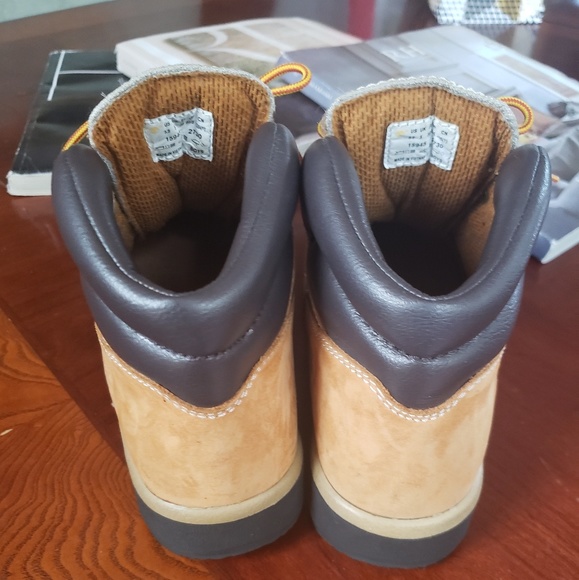 Kids Timberland - Picture 3 of 5